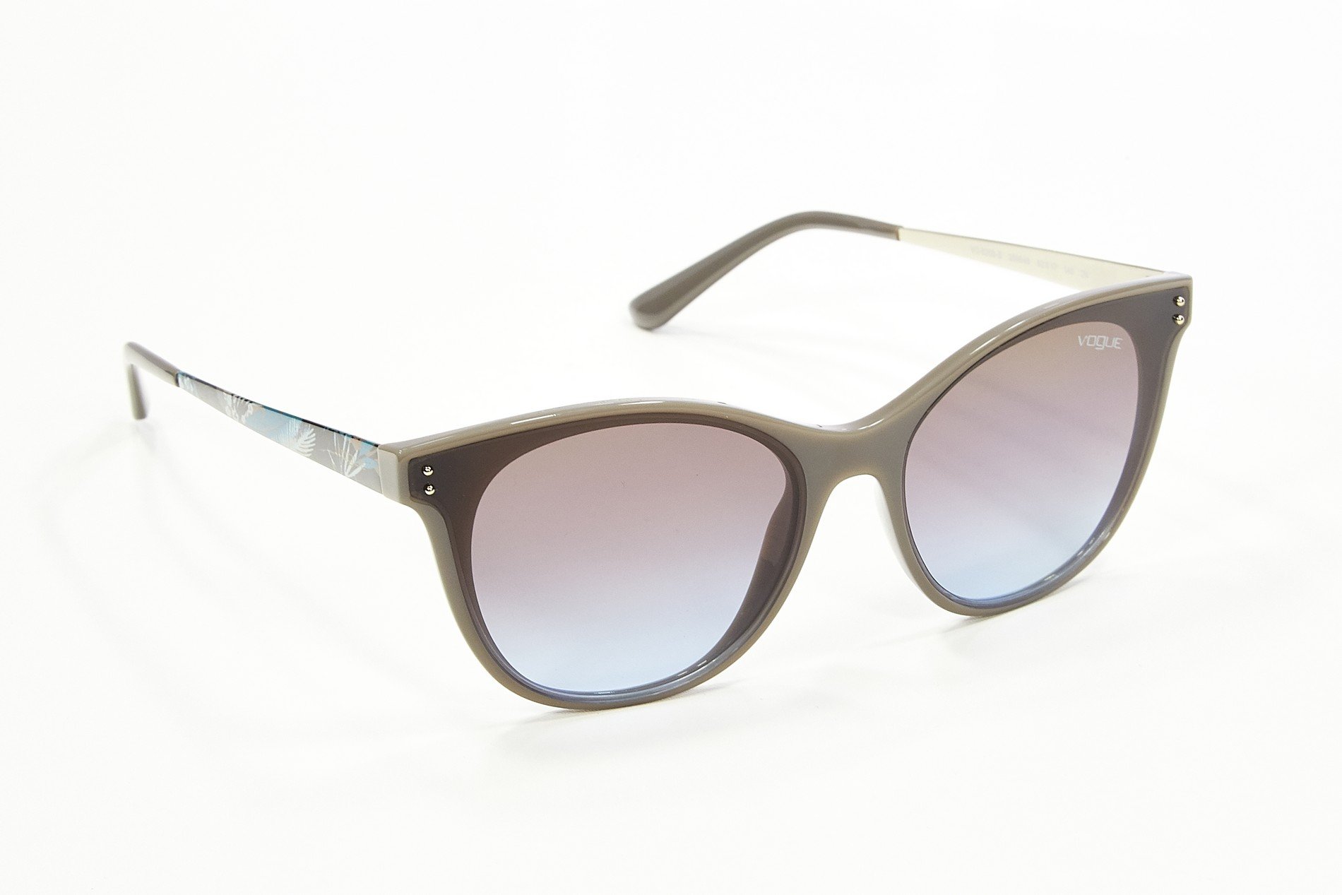 Солнцезащитные очки  Vogue 0VO5205S-259648 62 (+) - 2